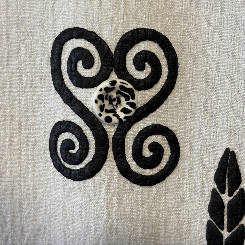 Koret Petite Patchwork Embellished Short Sleeve B… - image 3